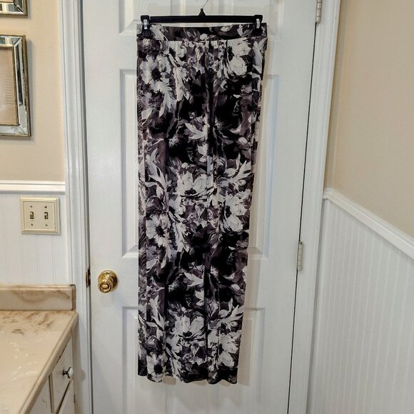 Antthony Printed Mesh Knit Wide-Leg Pull-On Pants (Size 2X) Black & White Floral - Picture 1 of 7